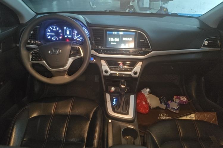 Used Hyundai Elantra (6th Generation / Lingdong) 2016 1.6L Automatic ZhiXuan – Elite Version Center Console