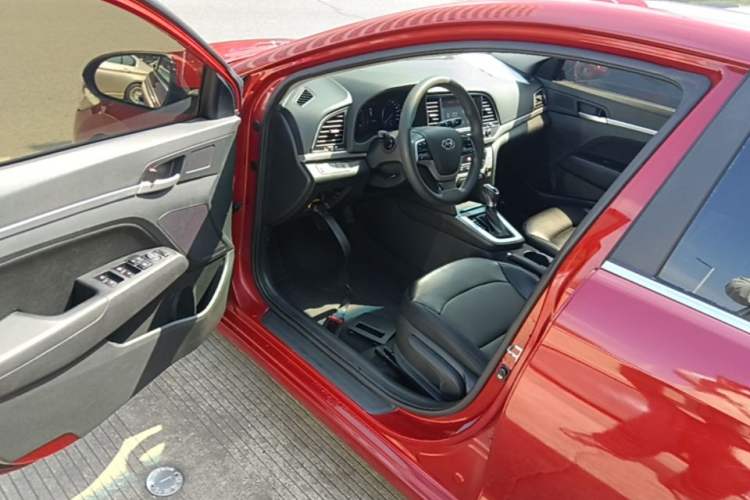 Used Hyundai Elantra (6th Generation / Lingdong) 2016 1.6L Automatic ZhiXuan – Elite Version Driver Seat