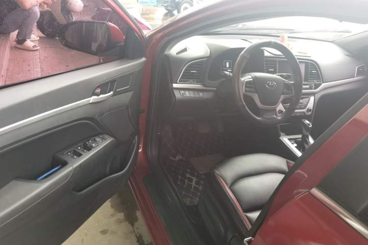 Used Hyundai Elantra (6th Generation / Lingdong) 2016 1.6L Automatic ZhiXuan – Elite Version Driver Seat