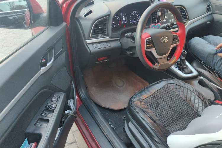 Used Hyundai Elantra (6th Generation / Lingdong) 2016 1.6L Automatic ZhiXuan – Elite Version Driver Seat