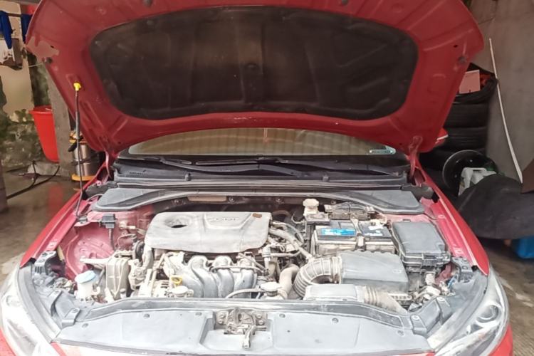 Used Hyundai Elantra (6th Generation / Lingdong) 2016 1.6L Automatic ZhiXuan – Elite Version Engine Bay