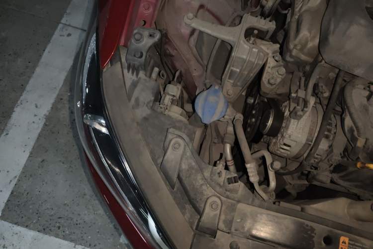 Used Hyundai Elantra (6th Generation / Lingdong) 2016 1.6L Automatic ZhiXuan – Elite Version Engine Bay Right
