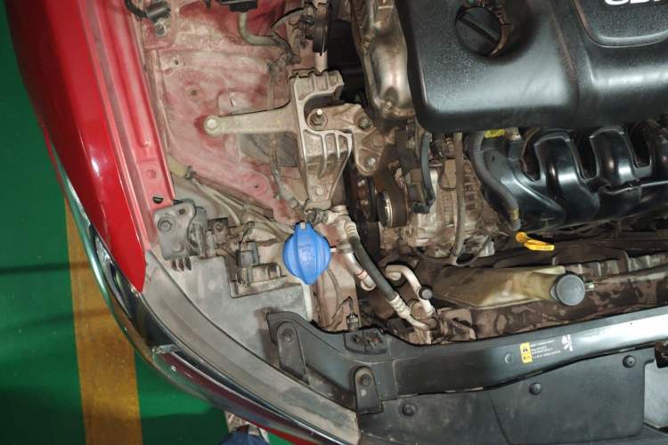 Used Hyundai Elantra (6th Generation / Lingdong) 2016 1.6L Automatic ZhiXuan – Elite Version Engine Bay Right