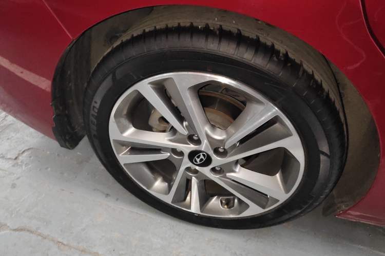 Used Hyundai Elantra (6th Generation / Lingdong) 2016 1.6L Automatic ZhiXuan · Youth Edition Exterior 8
