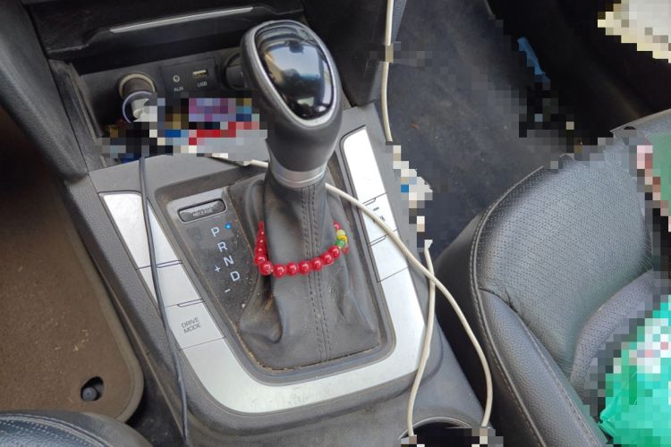 Used Hyundai Elantra (6th Generation / Lingdong) 2016 1.6L Automatic ZhiXuan · Luxury Version Gear Lever