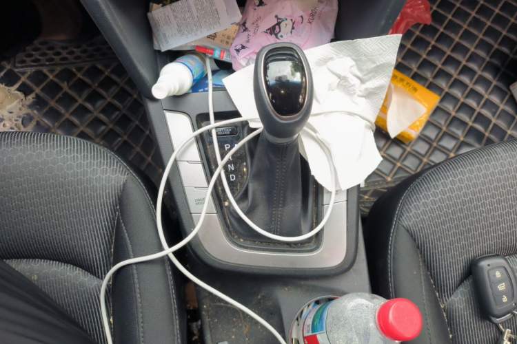 Used Hyundai Elantra (6th Generation / Lingdong) 2016 1.6L Automatic ZhiXuan – Elite Version Gear Lever