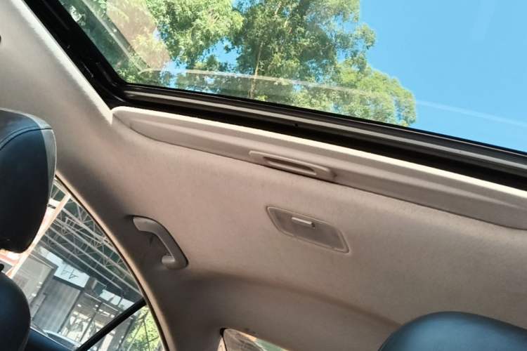 Used Hyundai Elantra (6th Generation / Lingdong) 2016 1.6L Automatic ZhiXuan – Elite Version Headliner