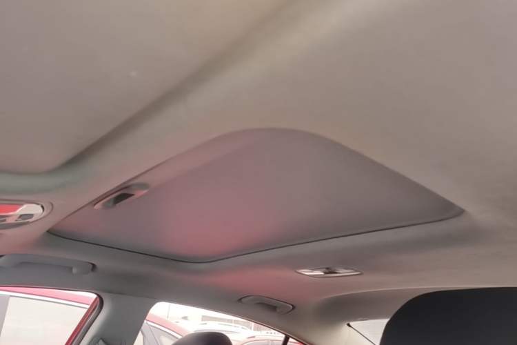 Used Hyundai Elantra (6th Generation / Lingdong) 2016 1.6L Automatic ZhiXuan – Elite Version Headliner