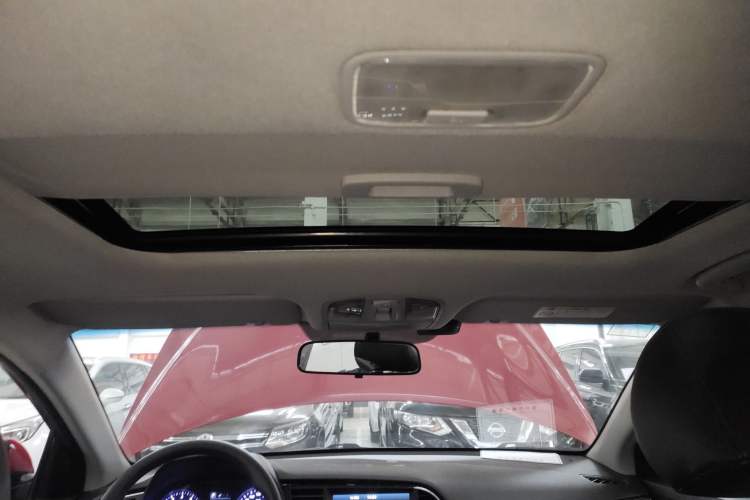 Used Hyundai Elantra (6th Generation / Lingdong) 2016 1.6L Automatic ZhiXuan · Youth Edition Headliner