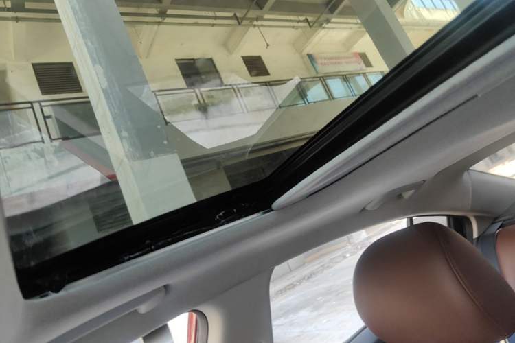 Used Hyundai Elantra (6th Generation / Lingdong) 2016 1.6L Automatic ZhiXuan – Elite Version Headliner