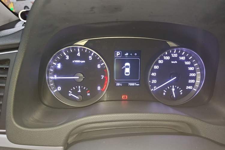 Used Hyundai Elantra (6th Generation / Lingdong) 2016 1.6L Automatic ZhiXuan – Elite Version Instrument Cluster
