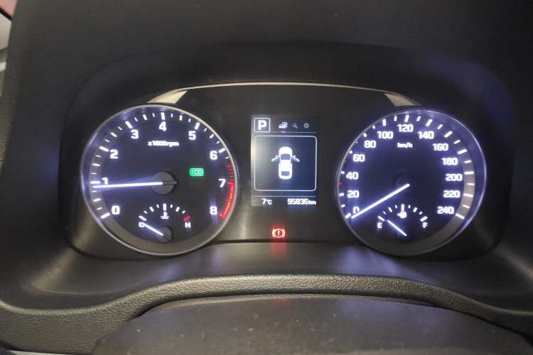 Used Hyundai Elantra (6th Generation / Lingdong) 2016 1.6L Automatic ZhiXuan · Youth Edition Instrument Cluster