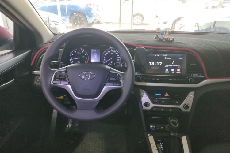 Used Hyundai Elantra (6th Generation / Lingdong) 2016 1.6L Automatic ZhiXuan – Elite Version Interior 1