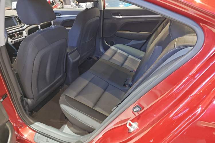 Used Hyundai Elantra (6th Generation / Lingdong) 2016 1.6L Automatic ZhiXuan – Elite Version Interior 1