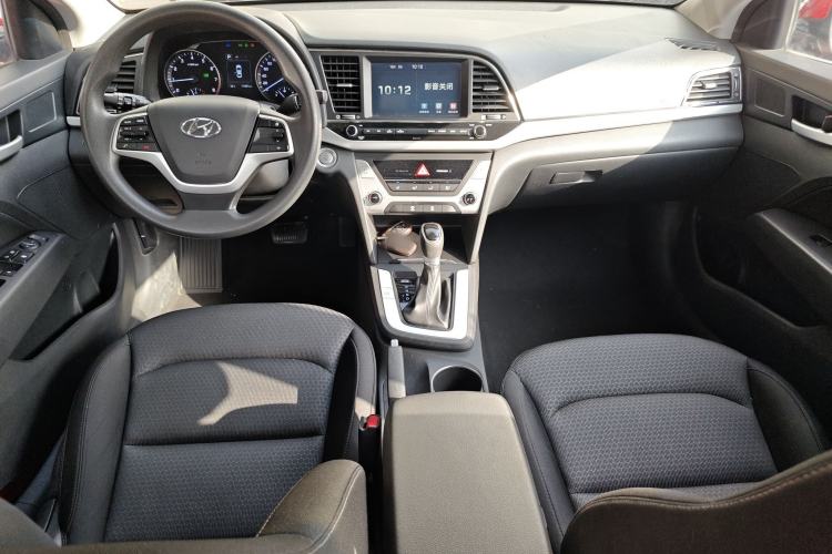 Used Hyundai Elantra (6th Generation / Lingdong) 2016 1.6L Automatic ZhiXuan – Elite Version Interior 2
