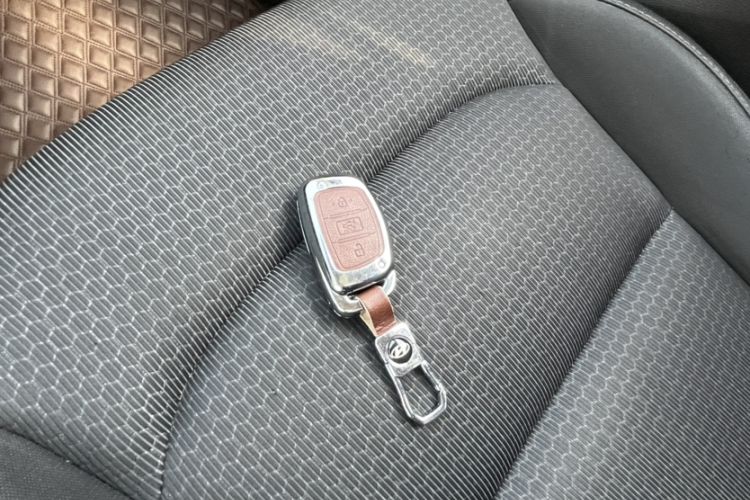 Used Hyundai Elantra (6th Generation / Lingdong) 2016 1.6L Automatic ZhiXuan – Elite Version Interior 2