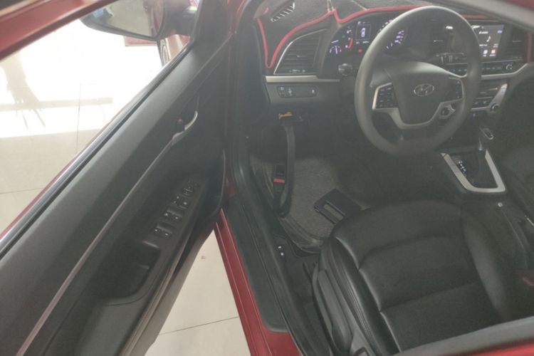Used Hyundai Elantra (6th Generation / Lingdong) 2016 1.6L Automatic ZhiXuan – Elite Version Interior 2