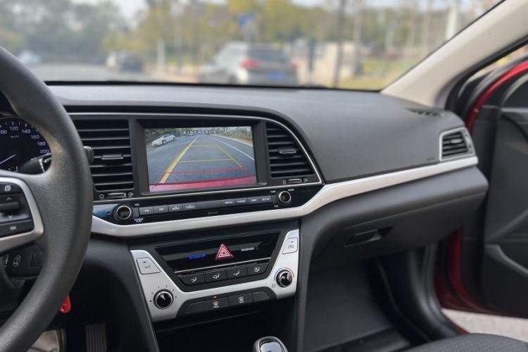 Used Hyundai Elantra (6th Generation / Lingdong) 2016 1.6L Automatic ZhiXuan – Elite Version Interior 5
