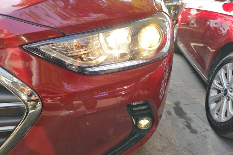 Used Hyundai Elantra (6th Generation / Lingdong) 2016 1.6L Automatic ZhiXuan – Elite Version Left Front Headlight