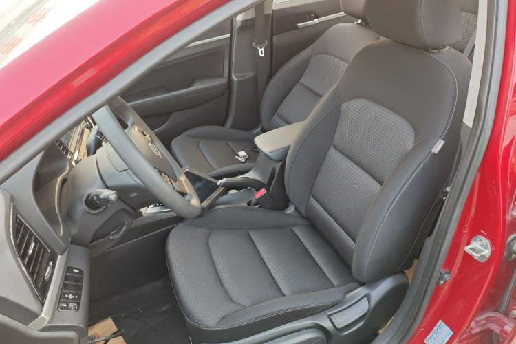 Used Hyundai Elantra (6th Generation / Lingdong) 2016 1.6L Automatic ZhiXuan – Elite Version Left Front Seat