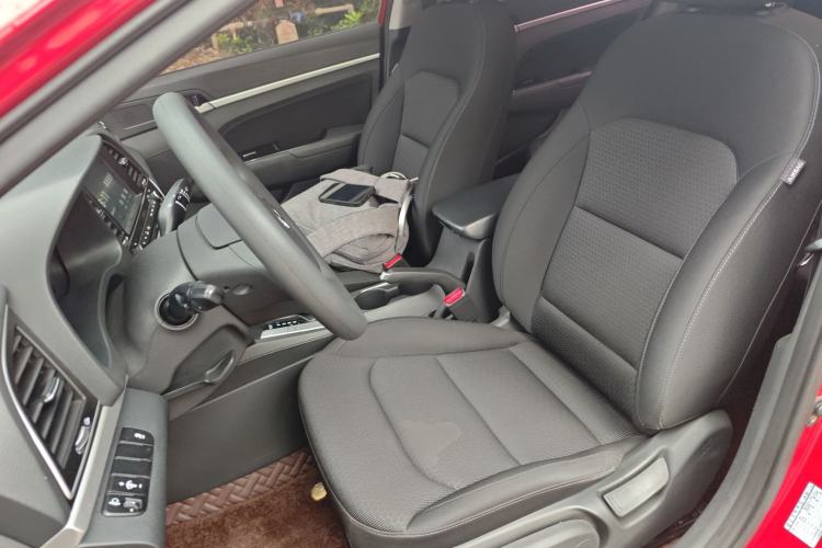 Used Hyundai Elantra (6th Generation / Lingdong) 2016 1.6L Automatic ZhiXuan – Elite Version Left Front Seat