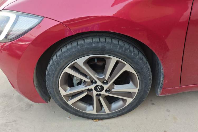 Used Hyundai Elantra (6th Generation / Lingdong) 2016 1.6L Automatic ZhiXuan – Elite Version Left Front Wheel Hub