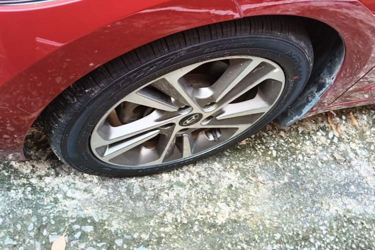 Used Hyundai Elantra (6th Generation / Lingdong) 2016 1.6L Automatic ZhiXuan – Elite Version Left Front Wheel Hub