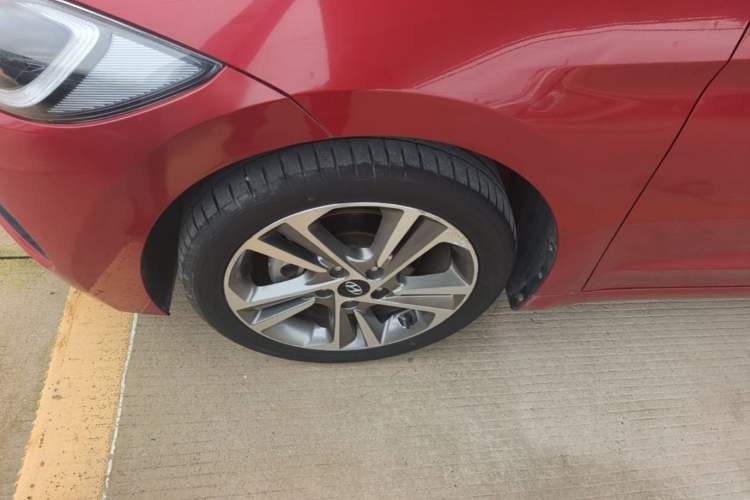 Used Hyundai Elantra (6th Generation / Lingdong) 2016 1.6L Automatic ZhiXuan – Elite Version Left Front Wheel Hub