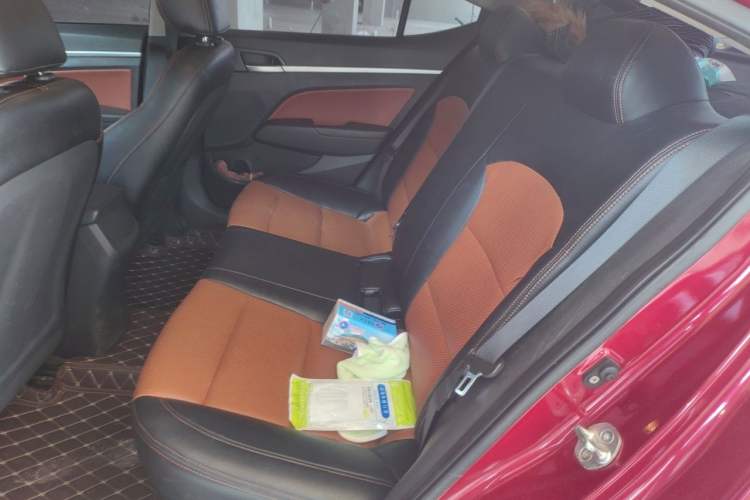 Used Hyundai Elantra (6th Generation / Lingdong) 2016 1.6L Automatic ZhiXuan – Elite Version Left Rear Seat