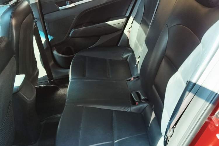Used Hyundai Elantra (6th Generation / Lingdong) 2016 1.6L Automatic ZhiXuan – Elite Version Left Rear Seat