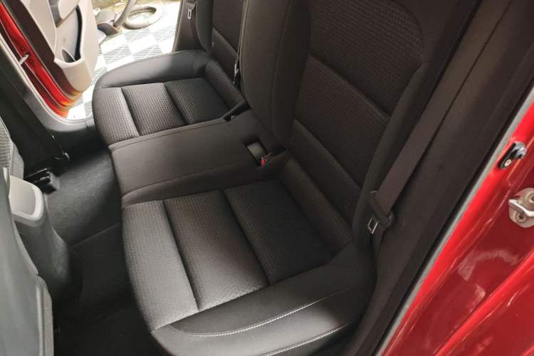 Used Hyundai Elantra (6th Generation / Lingdong) 2016 1.6L Automatic ZhiXuan – Elite Version Left Rear Seat
