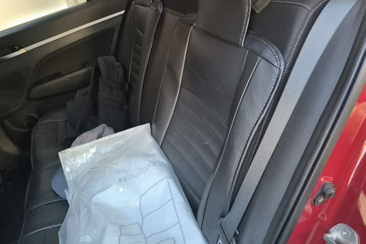 Used Hyundai Elantra (6th Generation / Lingdong) 2016 1.6L Automatic ZhiXuan – Elite Version Left Rear Seat