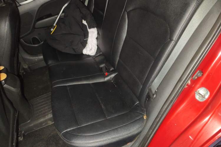Used Hyundai Elantra (6th Generation / Lingdong) 2016 1.6L Automatic ZhiXuan – Elite Version Left Rear Seat