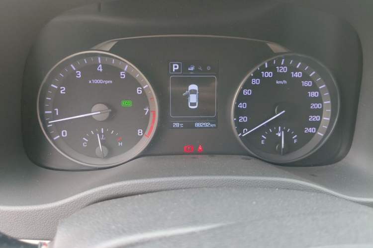 Used Hyundai Elantra (6th Generation / Lingdong) 2016 1.6L Automatic ZhiXuan – Elite Version Odometer Close Up