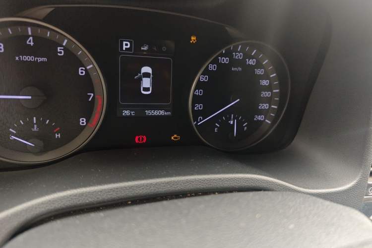 Used Hyundai Elantra (6th Generation / Lingdong) 2016 1.6L Automatic ZhiXuan – Elite Version Odometer Close Up