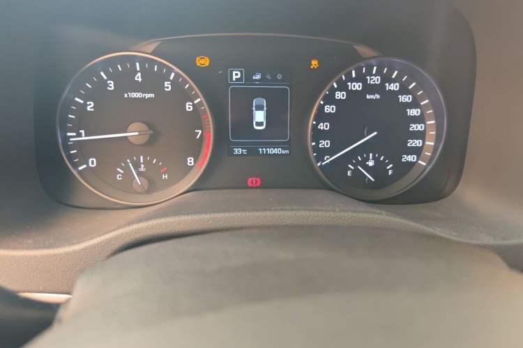 Used Hyundai Elantra (6th Generation / Lingdong) 2016 1.6L Automatic ZhiXuan – Elite Version Odometer Close Up