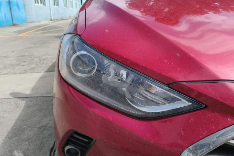 Used Hyundai Elantra (6th Generation / Lingdong) 2016 1.6L Automatic ZhiXuan – Elite Version Right Front Headlight