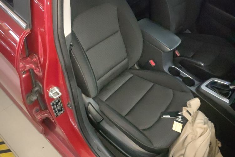Used Hyundai Elantra (6th Generation / Lingdong) 2016 1.6L Automatic ZhiXuan – Elite Version Right Front Seat