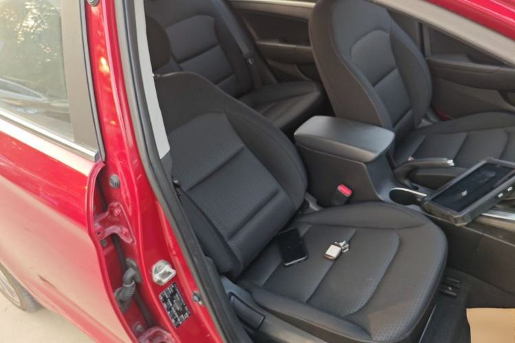 Used Hyundai Elantra (6th Generation / Lingdong) 2016 1.6L Automatic ZhiXuan – Elite Version Right Front Seat