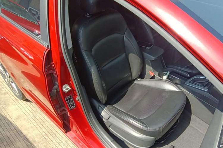 Used Hyundai Elantra (6th Generation / Lingdong) 2016 1.6L Automatic ZhiXuan – Elite Version Right Front Seat
