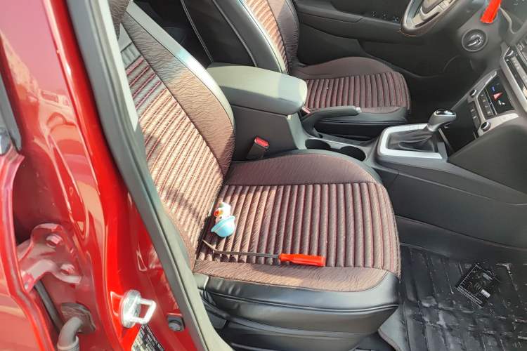 Used Hyundai Elantra (6th Generation / Lingdong) 2016 1.6L Automatic ZhiXuan – Elite Version Right Front Seat