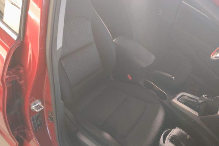 Used Hyundai Elantra (6th Generation / Lingdong) 2016 1.6L Automatic ZhiXuan – Elite Version Right Front Seat