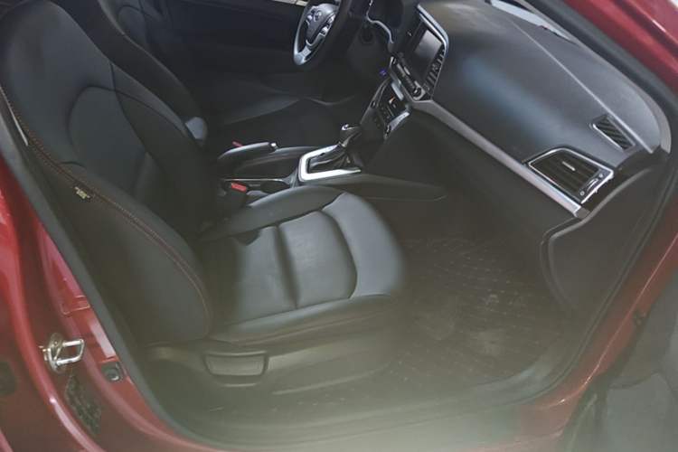 Used Hyundai Elantra (6th Generation / Lingdong) 2016 1.6L Automatic ZhiXuan – Elite Version Right Front Seat