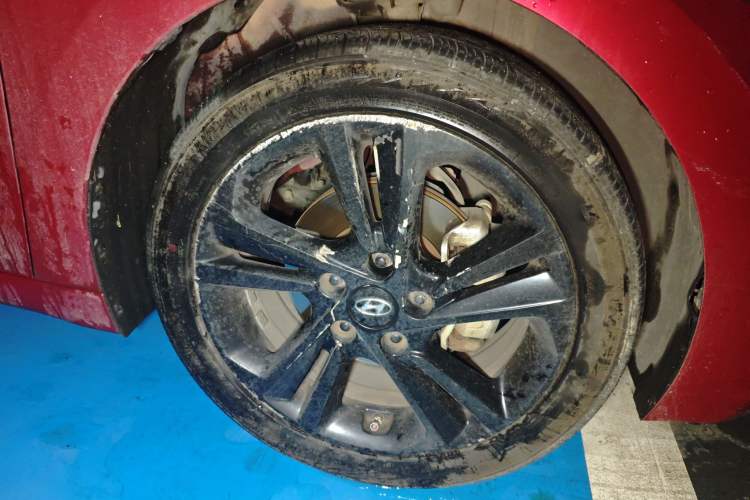 Used Hyundai Elantra (6th Generation / Lingdong) 2016 1.6L Automatic ZhiXuan – Elite Version Right Front Wheel Hub
