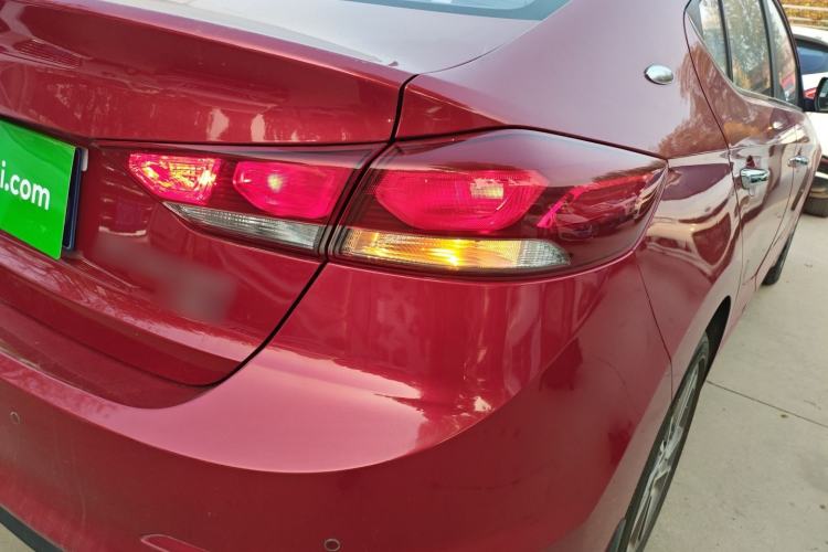 Used Hyundai Elantra (6th Generation / Lingdong) 2016 1.6L Automatic ZhiXuan – Elite Version Right Rear Taillight