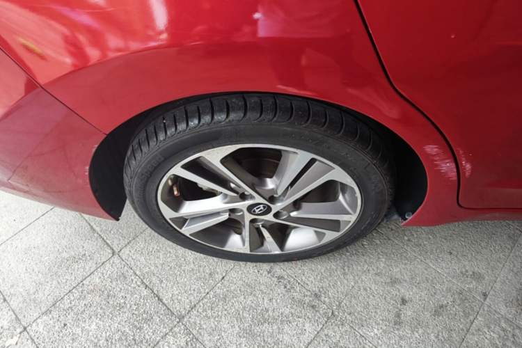 Used Hyundai Elantra (6th Generation / Lingdong) 2016 1.6L Automatic ZhiXuan – Elite Version Right Rear Wheel Hub