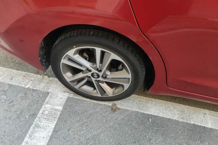Used Hyundai Elantra (6th Generation / Lingdong) 2016 1.6L Automatic ZhiXuan – Elite Version Right Rear Wheel Hub