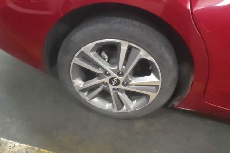 Used Hyundai Elantra (6th Generation / Lingdong) 2016 1.6L Automatic ZhiXuan – Elite Version Right Rear Wheel Hub