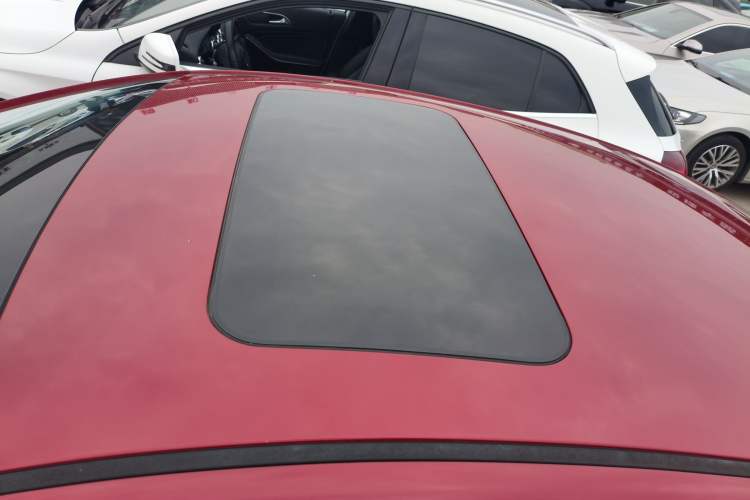 Used Hyundai Elantra (6th Generation / Lingdong) 2016 1.6L Automatic ZhiXuan · Luxury Version Roof