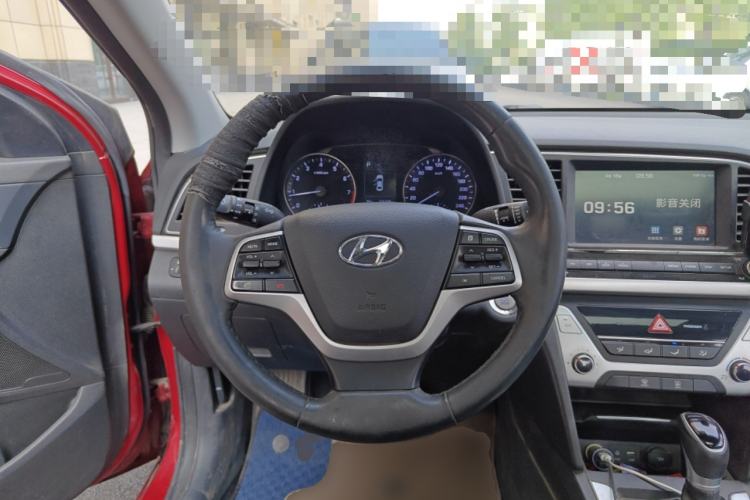 Used Hyundai Elantra (6th Generation / Lingdong) 2016 1.6L Automatic ZhiXuan · Luxury Version Steering Wheel